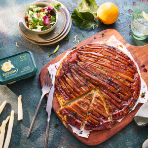 Frühlingsgenuss aus dem Ofen: Spargel-Tarte mit feinem Orangenkaramell